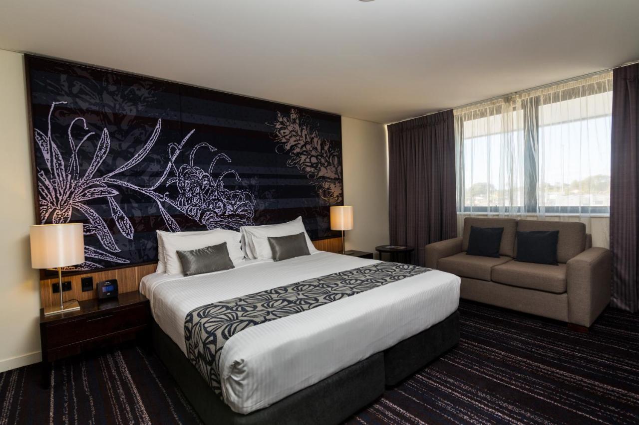 มันตรา แกล็ดสโตน Aparthotel แกลดสตัน ภายนอก รูปภาพ