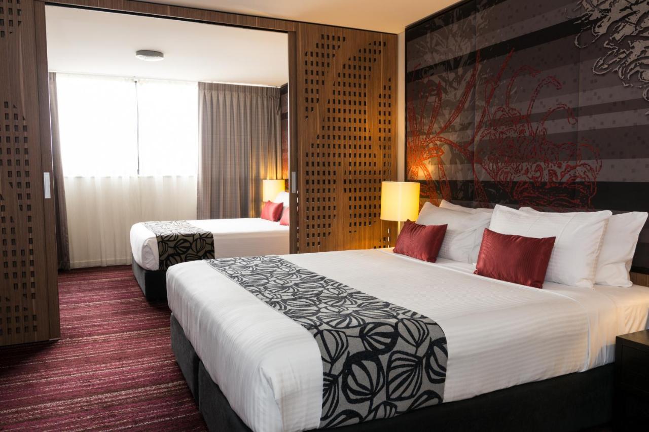 มันตรา แกล็ดสโตน Aparthotel แกลดสตัน ภายนอก รูปภาพ